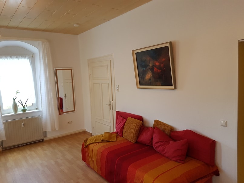 Schlafmöglichkeit im Wohnbereich