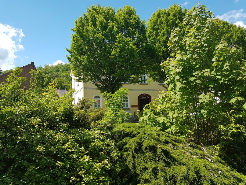 Sicht auf das Haus von der Salien aus